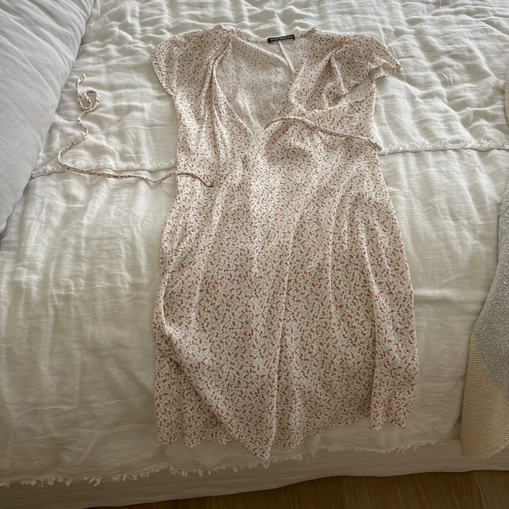 Brandi Melville wrap dress